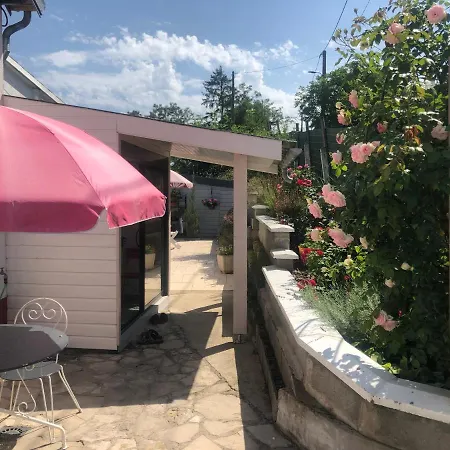 Guest house Maison Des Lilas